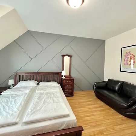 Golden Hermes Apartment