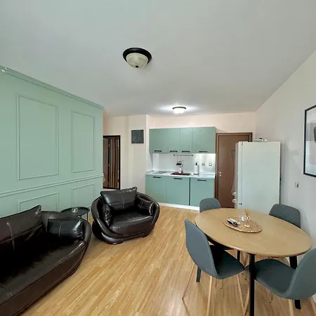 Apartment Golden Hermes *