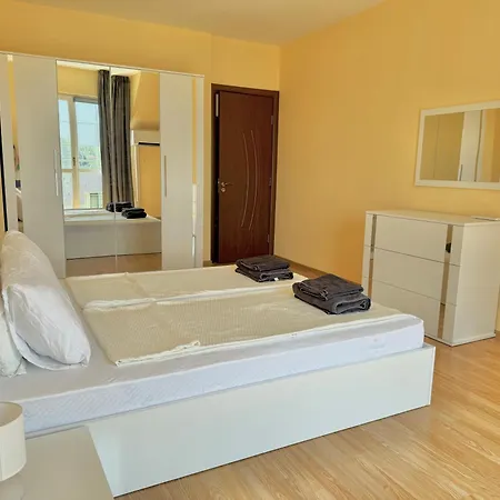 Apartment Golden Hermes *